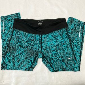 nike dri-fit printed leggings